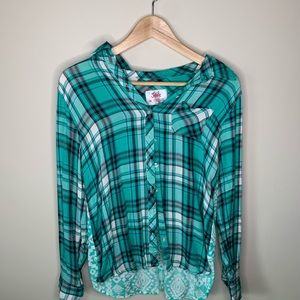 Plaid blue and green casual dress up button shirt.